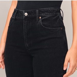 Abercrombie and Fitch - Curve Love High Rise Skinny Jeans